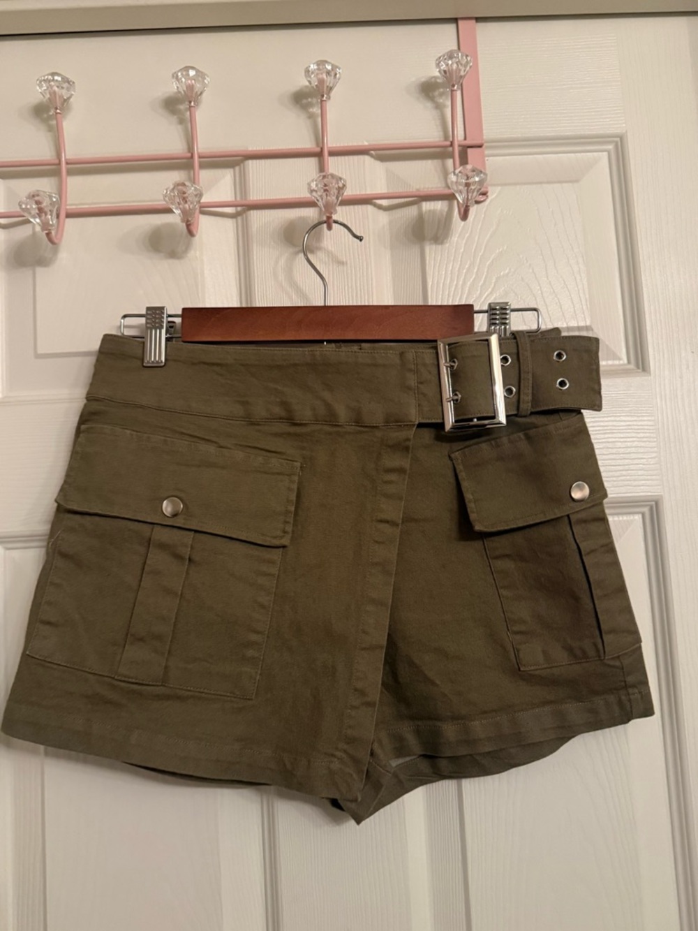 High-Waist Olive Cargo Mini Skort with Belt